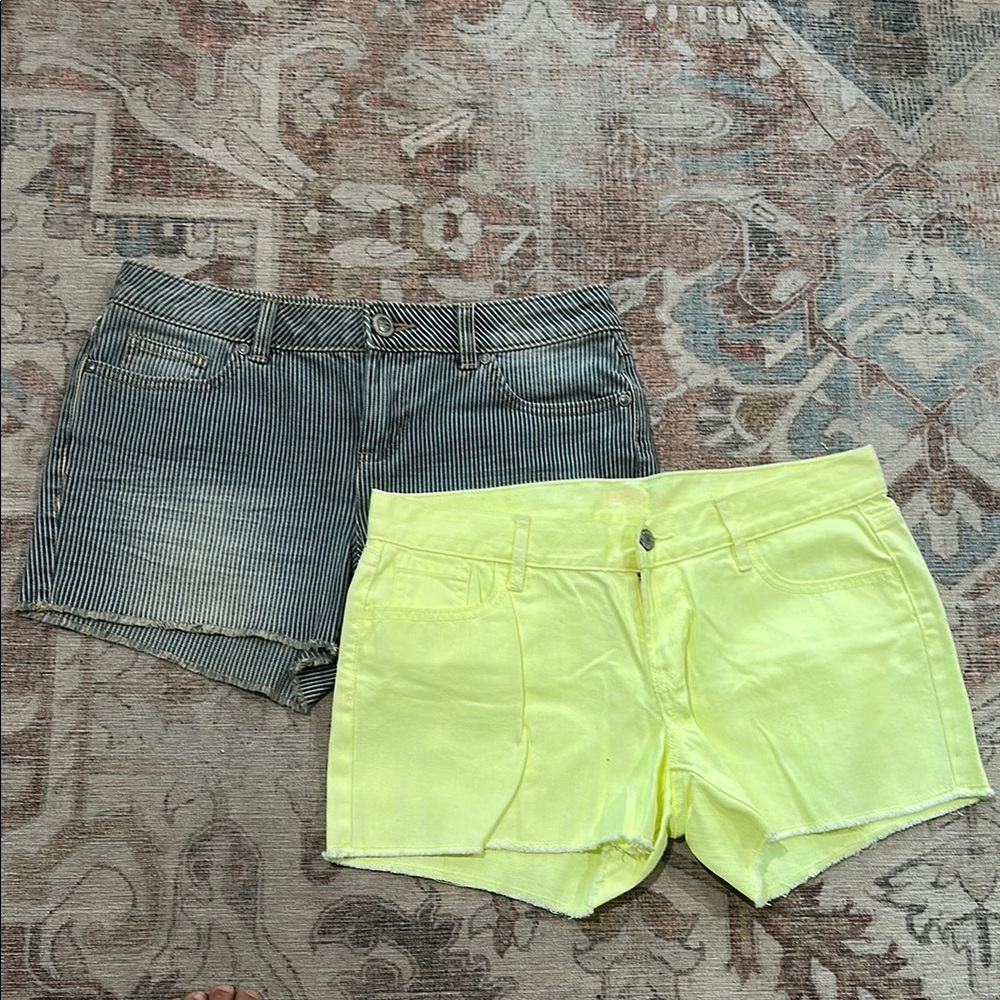 Two for One: Lauren Conrad and Old Navy Shorts